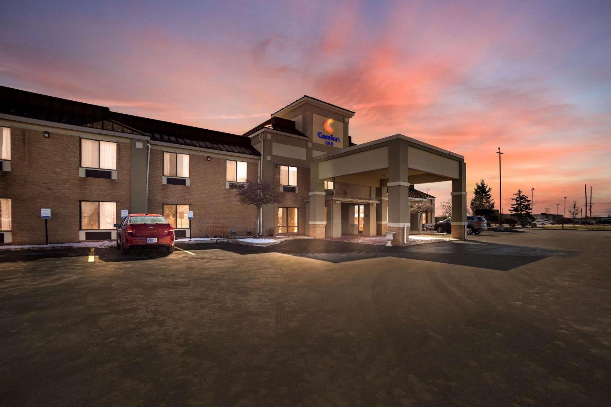 Comfort Inn Huntington Near University Ngoại thất bức ảnh
