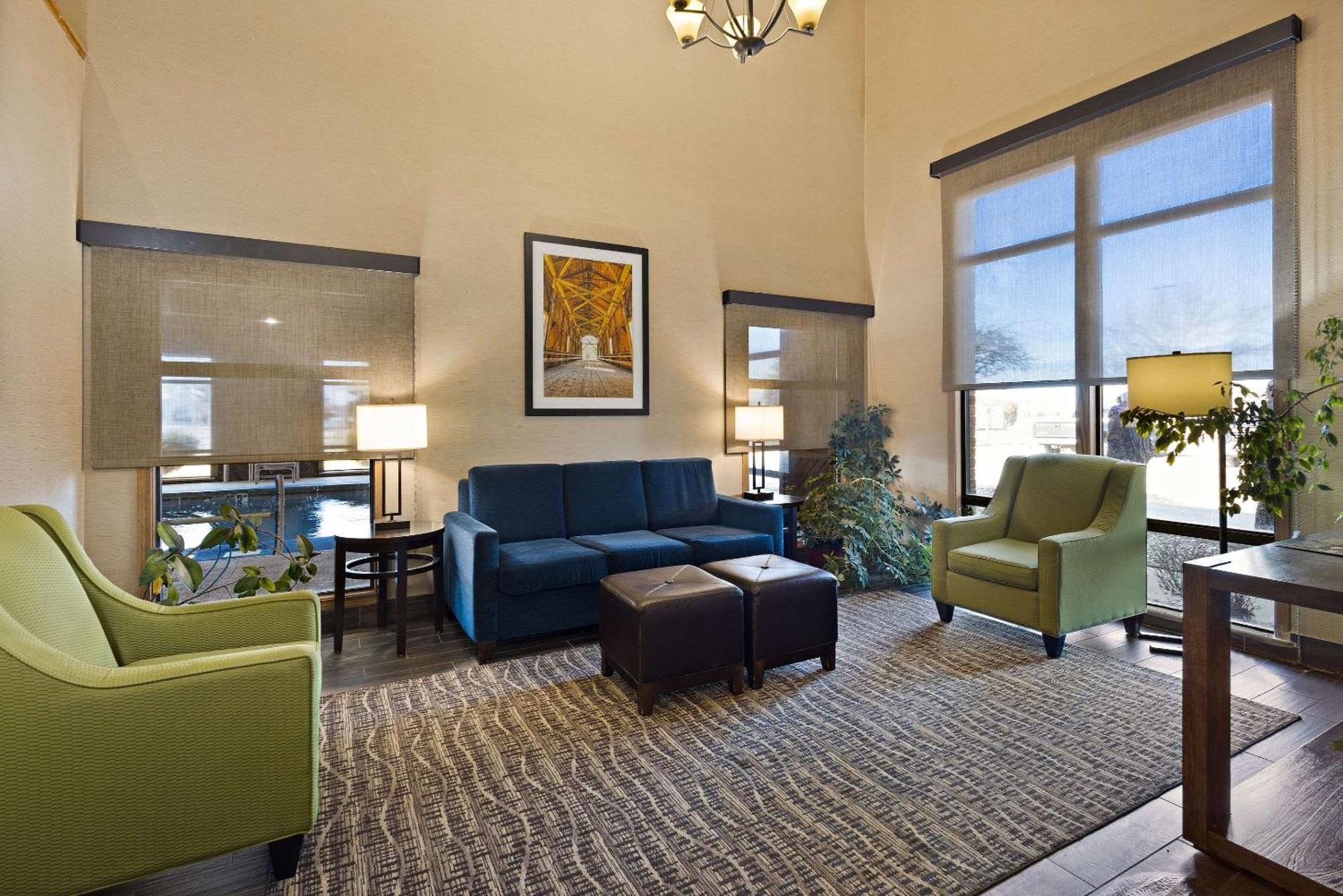 Comfort Inn Huntington Near University Ngoại thất bức ảnh