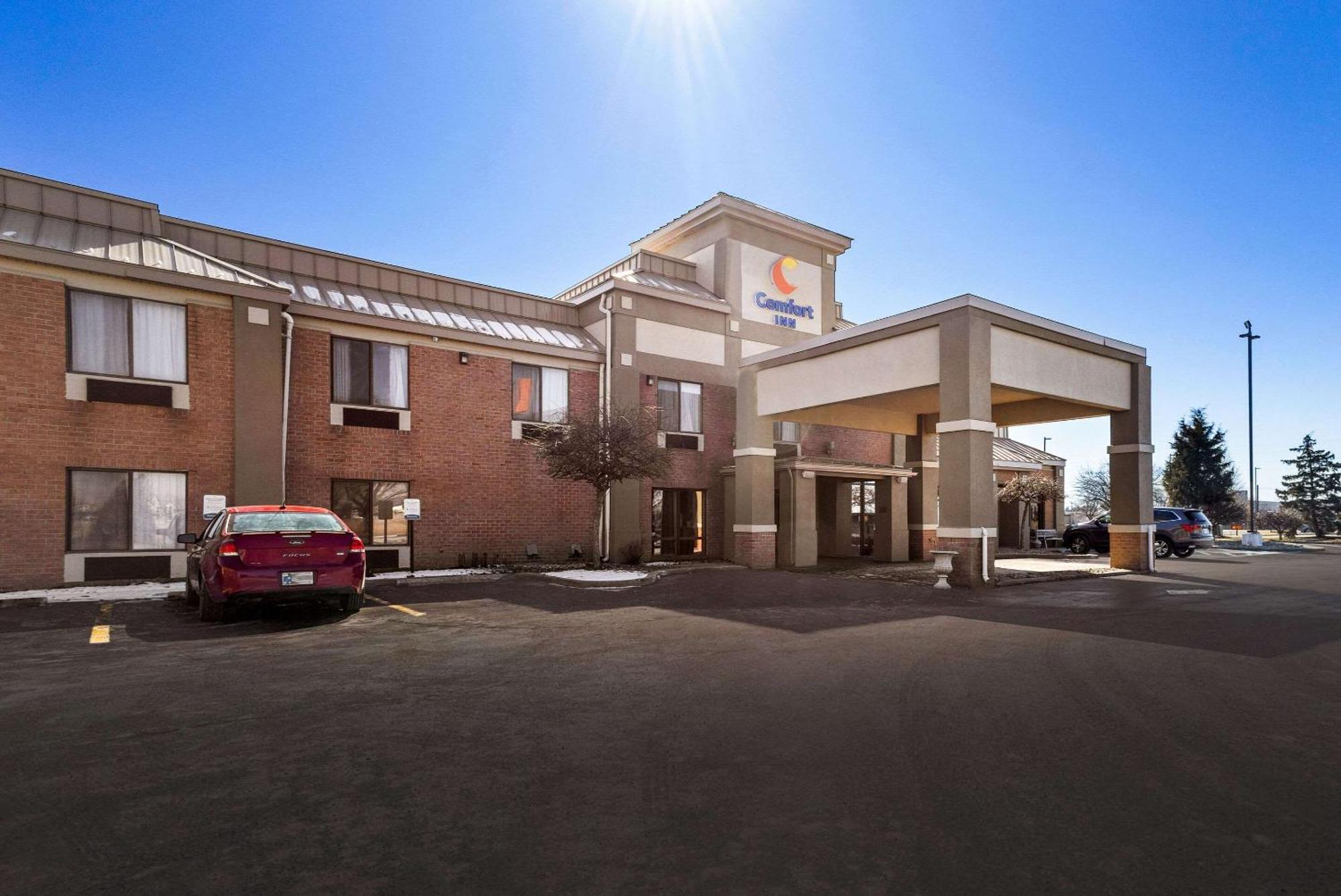 Comfort Inn Huntington Near University Ngoại thất bức ảnh