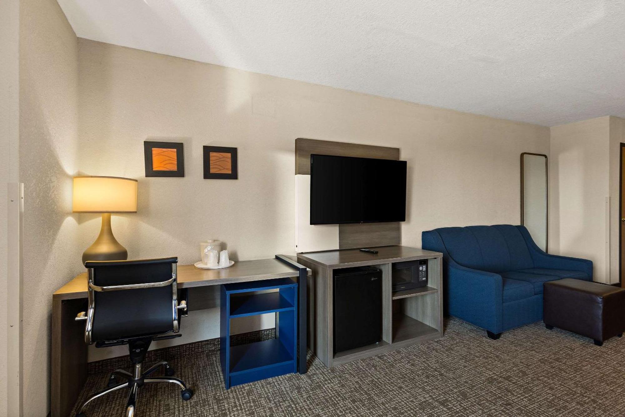 Comfort Inn Huntington Near University Ngoại thất bức ảnh