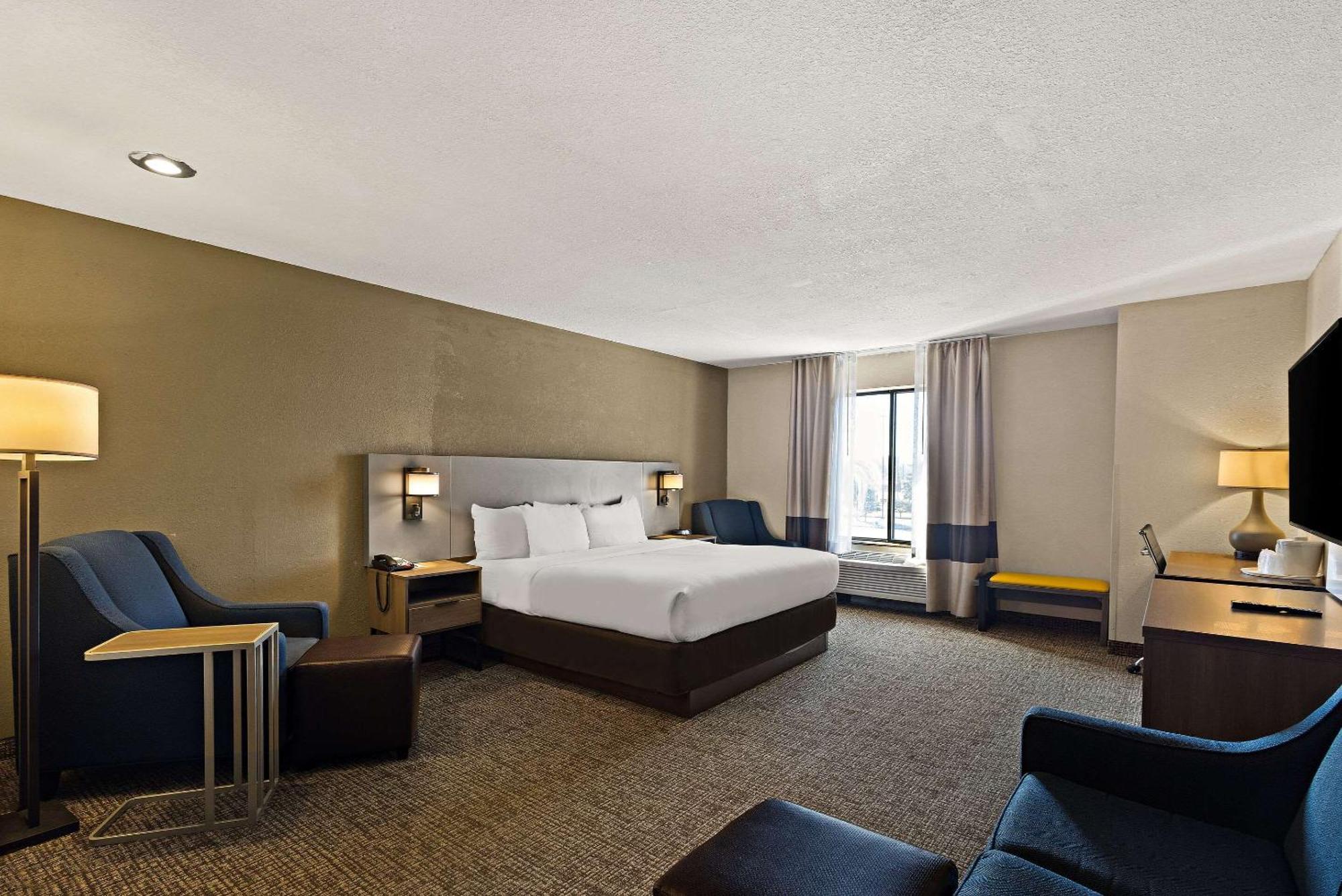 Comfort Inn Huntington Near University Ngoại thất bức ảnh