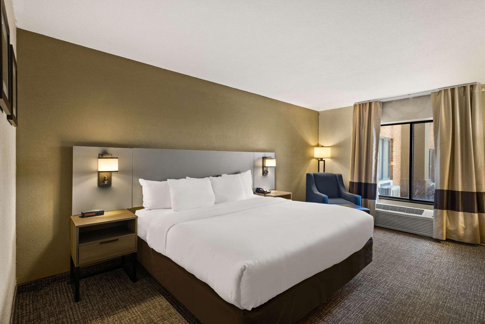 Comfort Inn Huntington Near University Ngoại thất bức ảnh